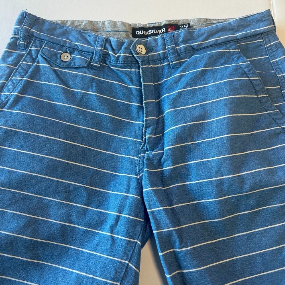 Quicksilver men's chino shorts, blue and white striped, flat front, size 29